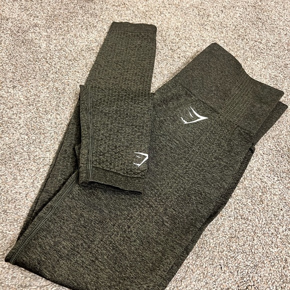 Traded Gymshark legging - Picture 3 of 7